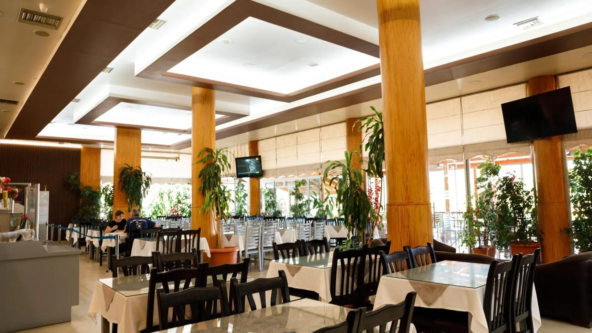 ***  Autogrill Hotel Restaurant & Camping Lekel Albania