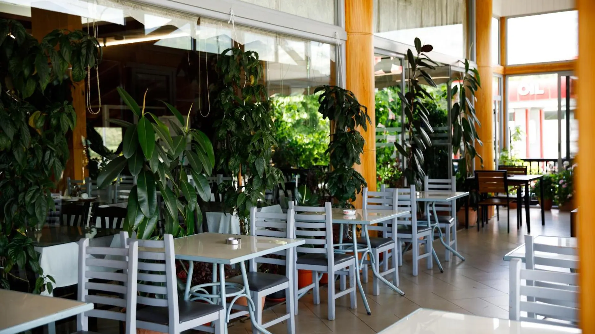 Autogrill Hotel Restaurant & Camping Lekel 3*,