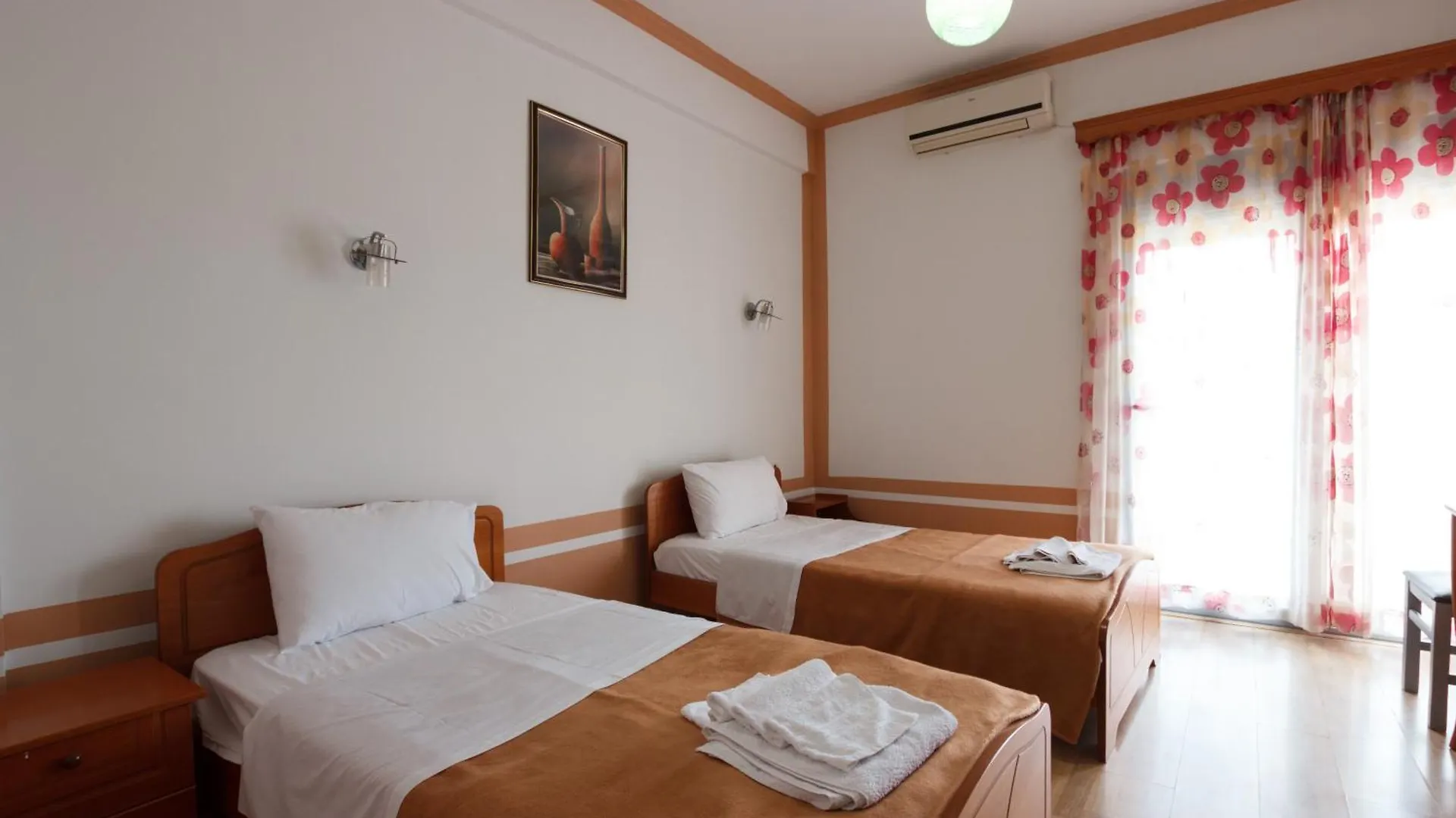 Autogrill Hotel Restaurant & Camping Lekel 3*,