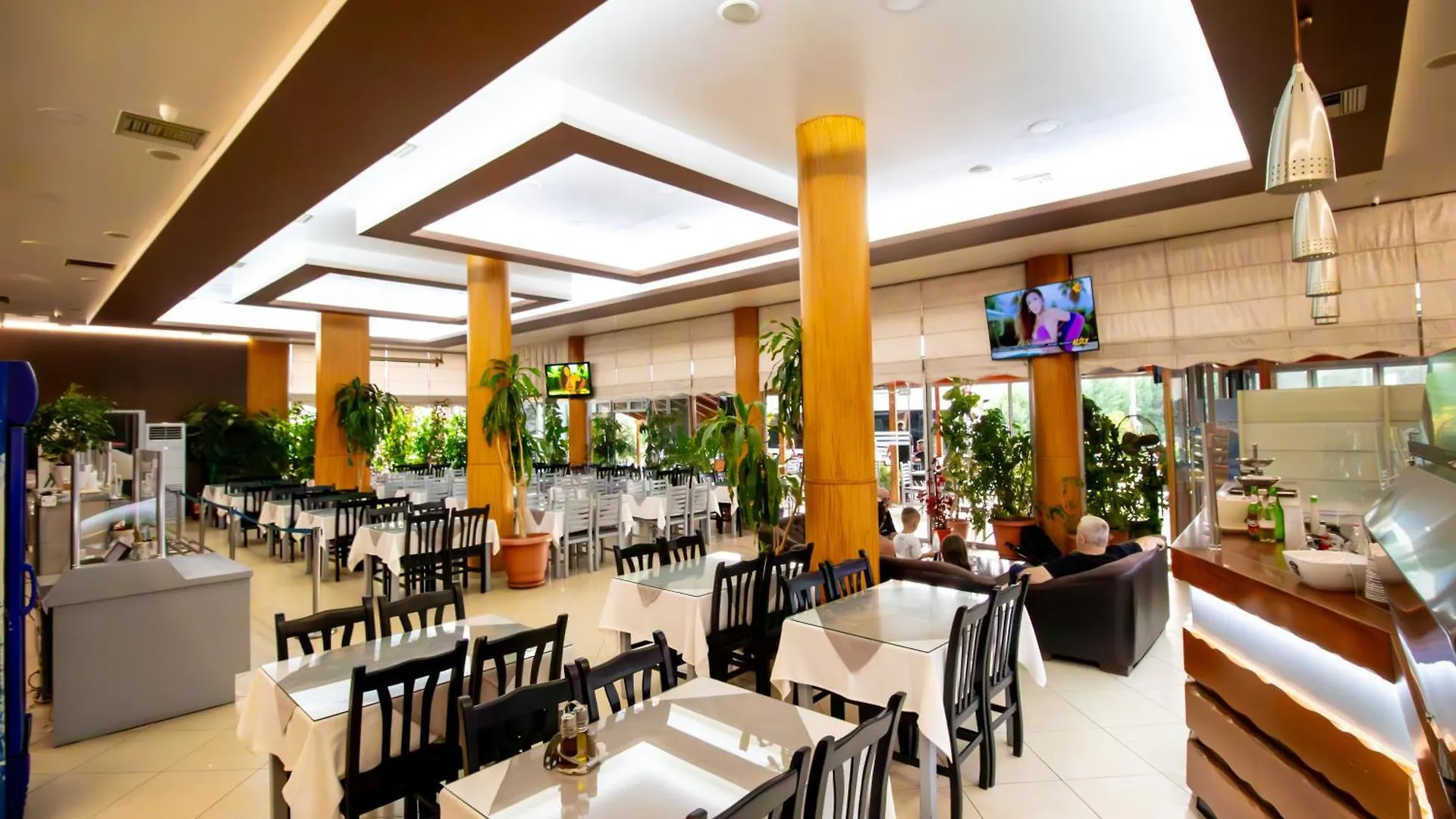 ***  Autogrill Hotel Restaurant & Camping Lekel Albania