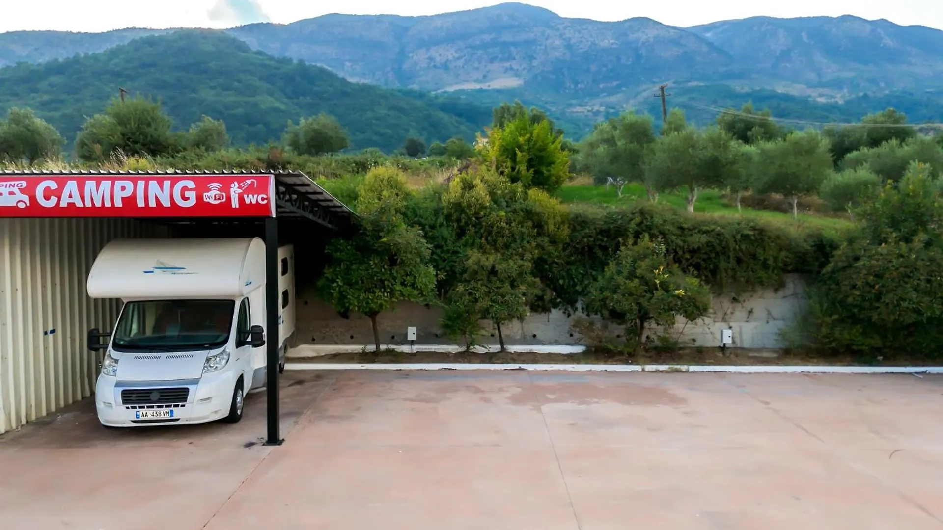 Autogrill Hotel Restaurant & Camping Lekel 3*,  Albania